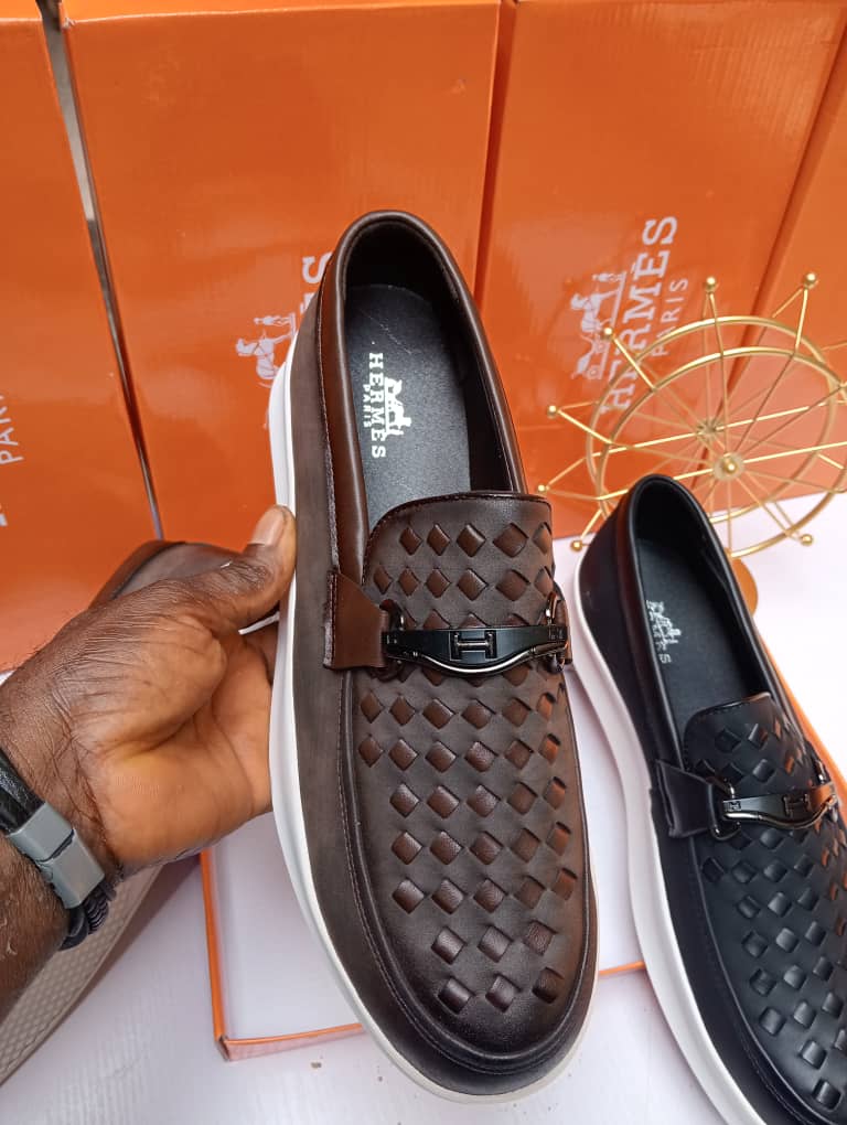 Men Hermes Leather Shoe. - Image 2