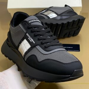 Dolce & Gabbana Sneakers.