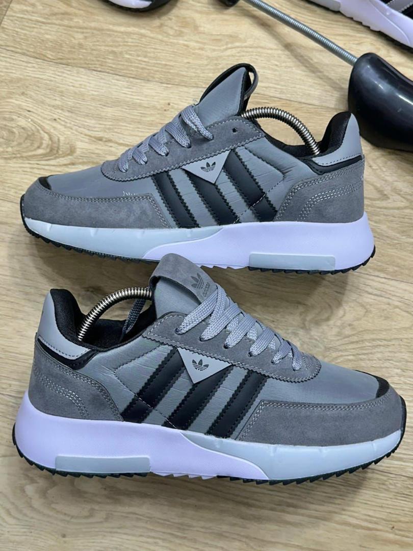 Smart Store Tri-Colour Classic Sneakers – Stylish Durable Everyday Footwear - Image 2