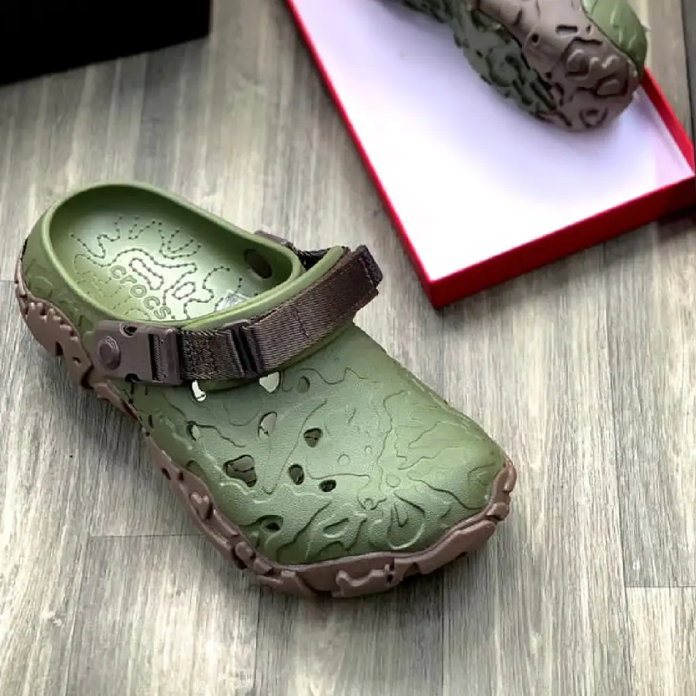 Smart Store Rugged Outdoor Clog Sandals – Heavy-Duty Foam Footwear with Adjustable Strap