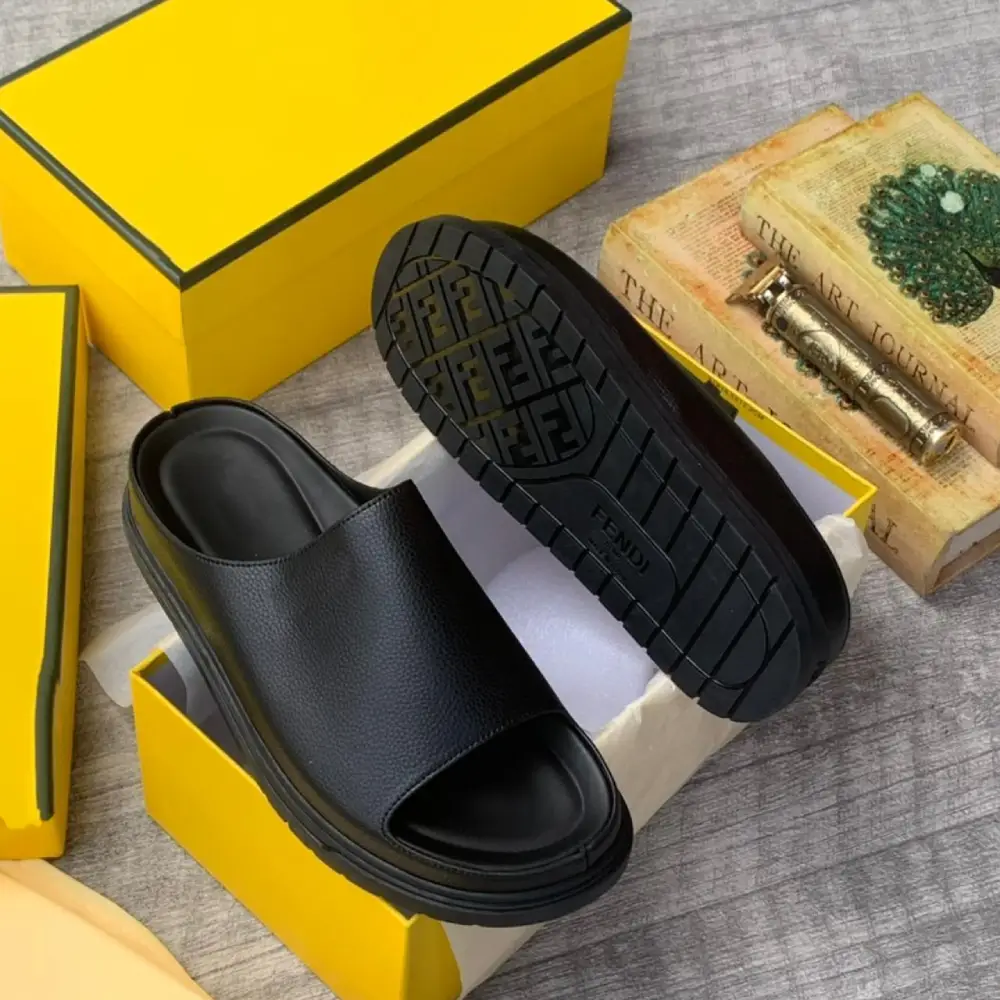 Smart Store Designer-Inspired Palm Sandals – Premium Flat Slip-On Footwear for Men