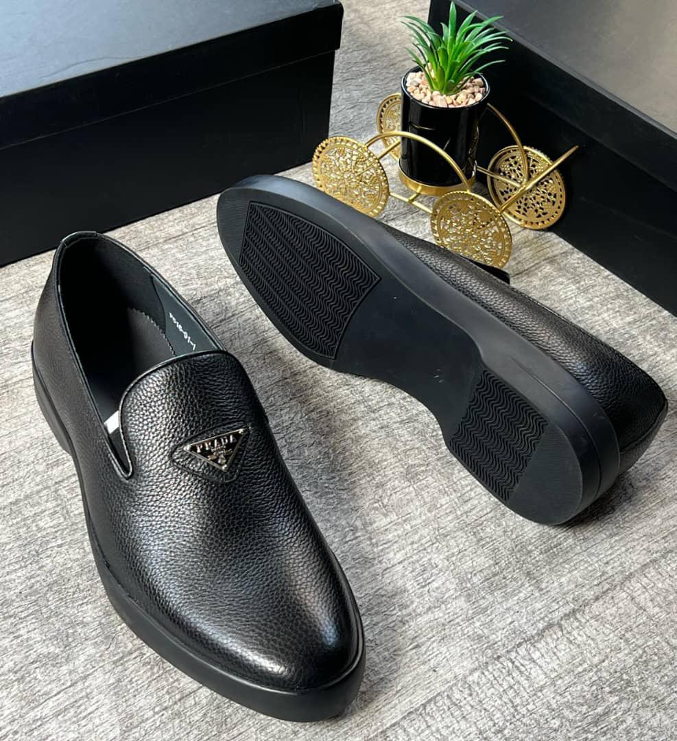 Smart Store Dual-Tone Premium Leather Shoe – Stylish Comfortable Everyday Footwear