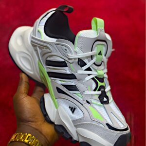 Smart Store Dual-Colour Stripe Sneakers – Lightweight Everyday Casual Footwear