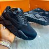 Smart Store Sleek Black Fashion Sneakers – Comfortable Everyday Casual Footwear