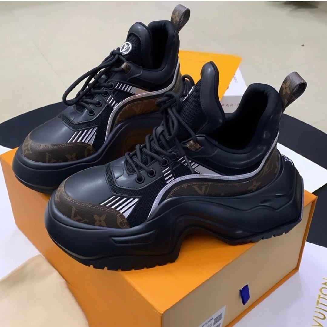 Smart Store Monogram Dual-Tone Premium Sneakers – Elegant Everyday Footwear