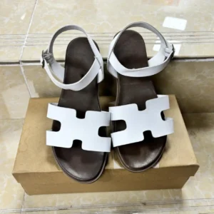 Smart Store Bold Coloured Flat Sandals – Stylish Casual Footwear for Men