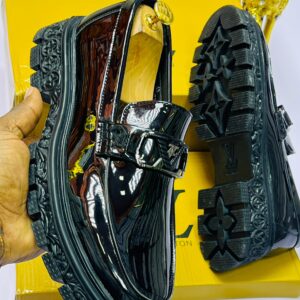 Smart Store Dual-Tone Premium Leather Shoe – Stylish Comfortable Everyday Footwear