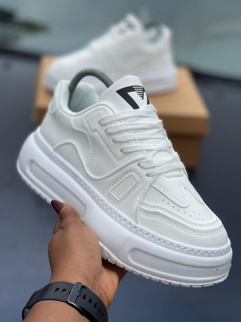 Smart Store Classic Casual Sneakers – Comfortable Everyday Lace-Up Footwear