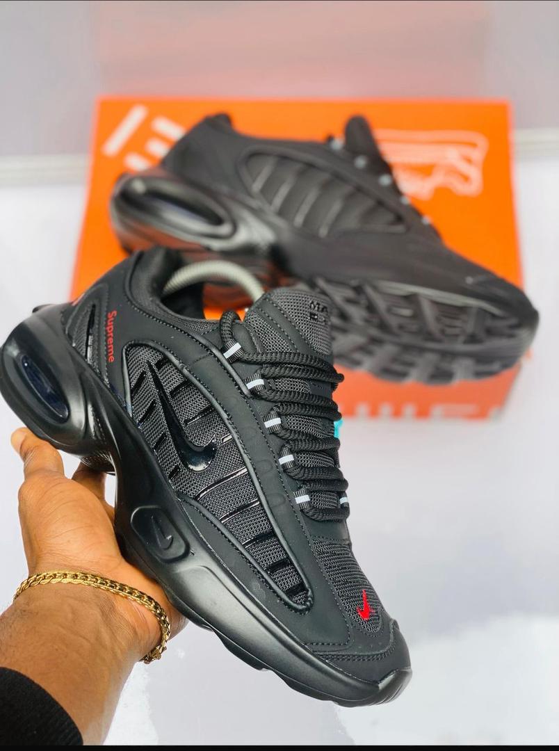 Smart Store Dual-Colour Luxe Casual Sneakers – Stylish Everyday Footwear