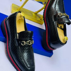 Smart Store Dual-Tone Premium Leather Shoe – Stylish Comfortable Everyday Footwear