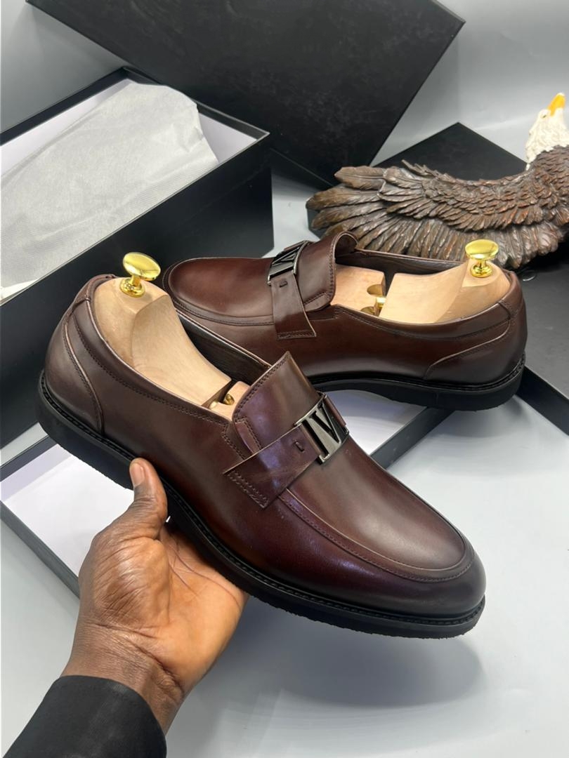 Smart Store Dual-Tone Premium Leather Shoe – Stylish Comfortable Everyday Footwear