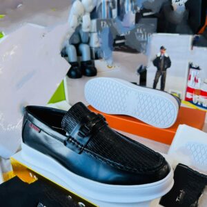 Smart Store Dual-Tone Premium Leather Shoe – Stylish Comfortable Everyday Footwear