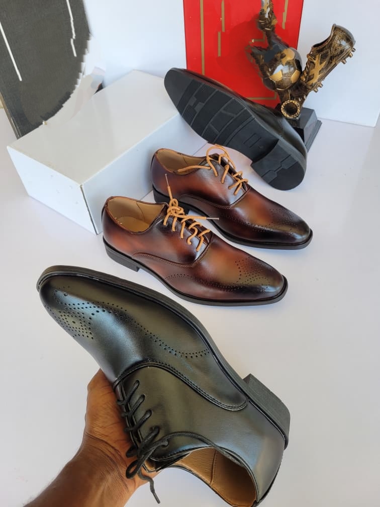 Smart Store Dual-Tone Premium Leather Shoe – Stylish Comfortable Everyday Footwear