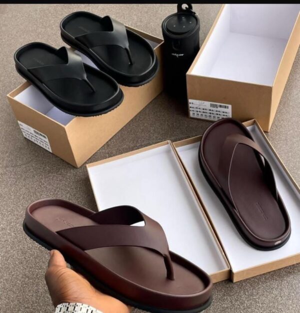 Smart Store Dual-Tone Leather Slip-On
