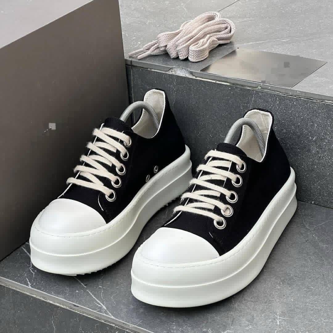 Smart Store Dual-Tone Premium Leather Shoe – Stylish Comfortable Everyday Footwear