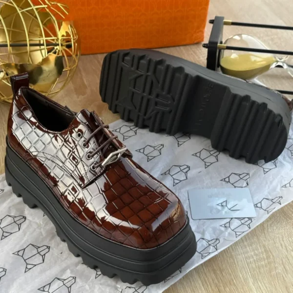 Smart Store Dual-Tone Premium Leather Shoe – Stylish Comfortable Everyday Footwear