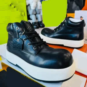 Smart Store Dual-Tone Premium Leather Shoe – Stylish Comfortable Everyday Footwear