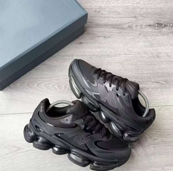 Smart Store Dual-Colour Balance Shoe