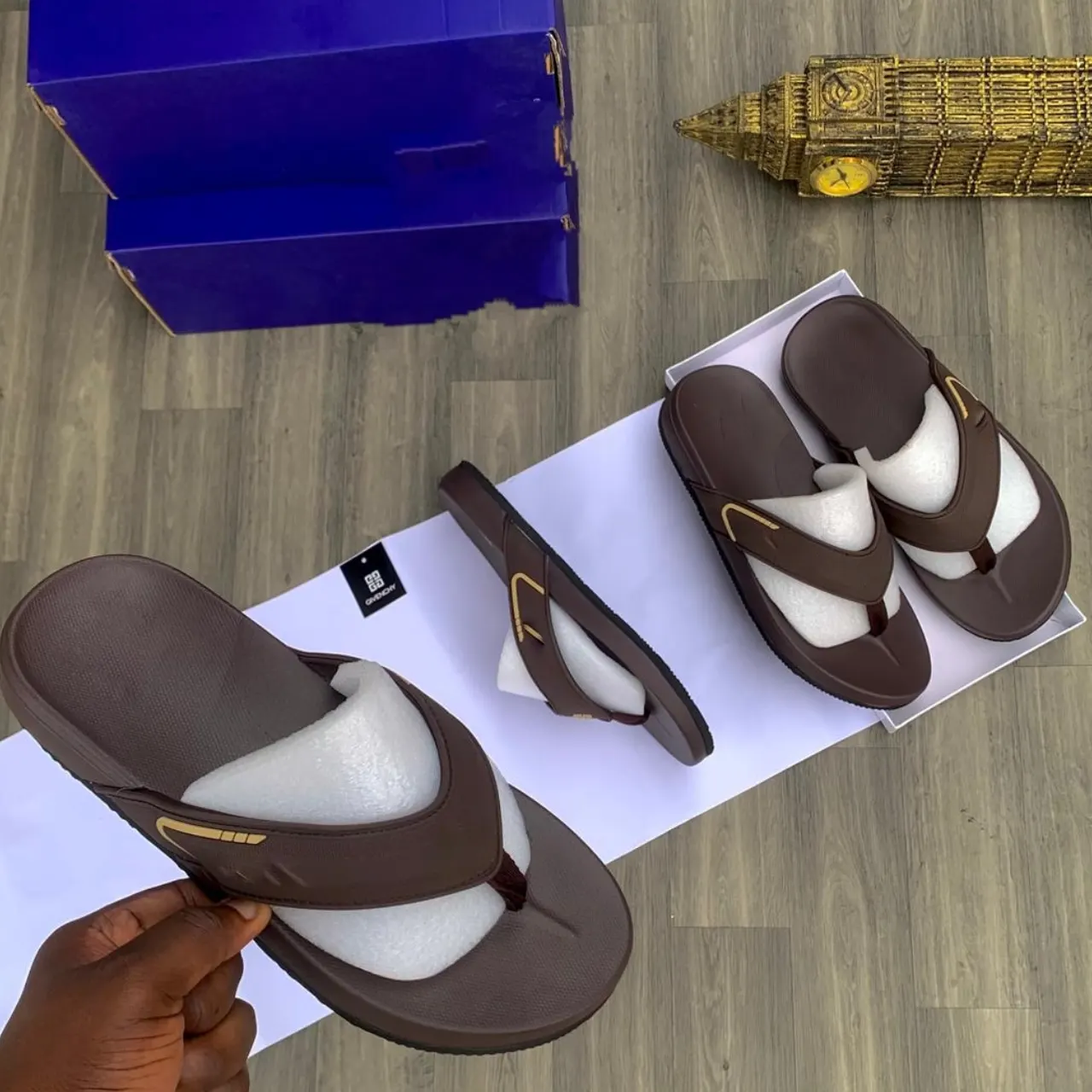 Smart Store Luxe Embossed Slippers – Stylish Premium Casual Footwear