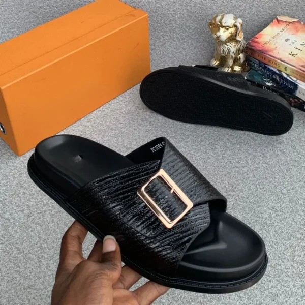 Smart Store Premium Tri-Tone Slippers – Stylish Durable Everyday Footwear
