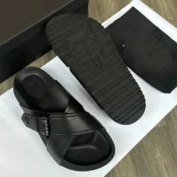 Smart Store Urban Dual-Tone Slippers – Casual Durable Everyday Footwear