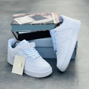 Smart Store Classic White Sneakers – Clean Lightweight Everyday Footwear