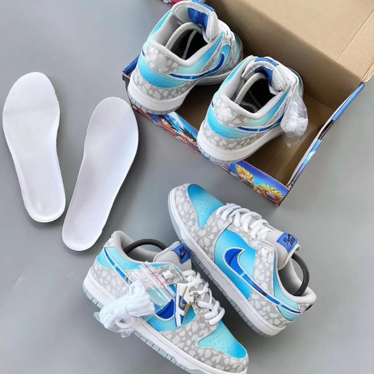 Smart Store Dual-Colour Casual Sneakers – Lightweight Everyday Lace-Up Footwear - Image 2