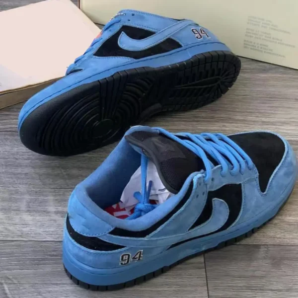 Smart Store Dual-Colour Casual Sneakers – Stylish Everyday Lace-Up Footwear