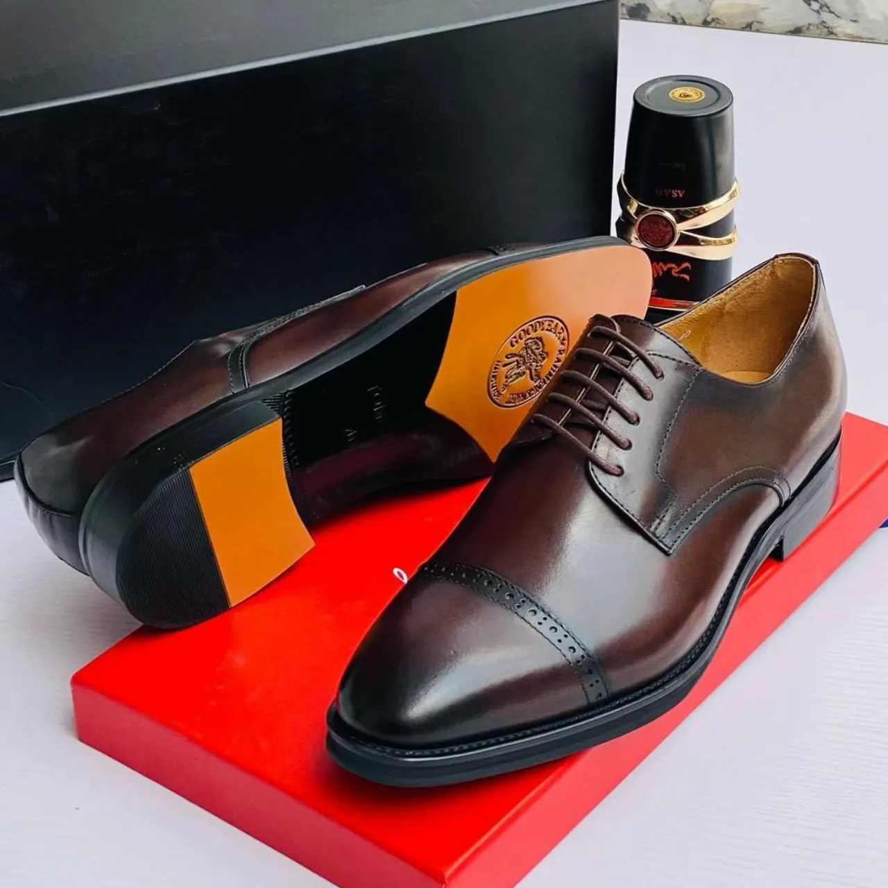 Smart Store Dual-Tone Premium Leather Shoe – Stylish Comfortable Everyday Footwear