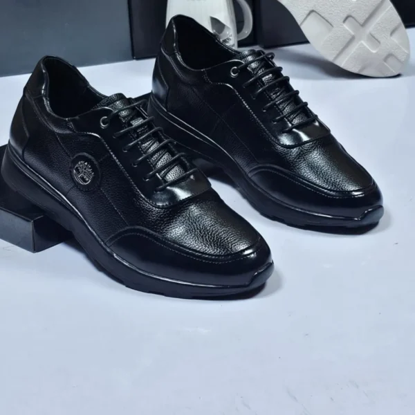 Smart Store Dual-Tone Premium Leather Shoe – Stylish Comfortable Everyday Footwear