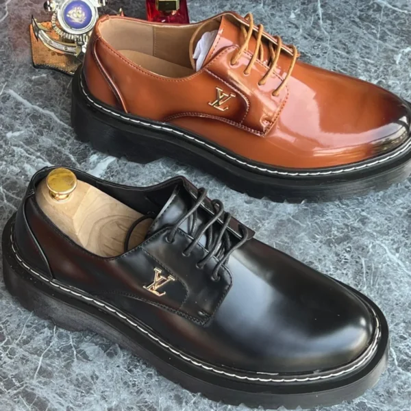 Smart Store Dual-Tone Premium Leather Shoe – Stylish Comfortable Everyday Footwear