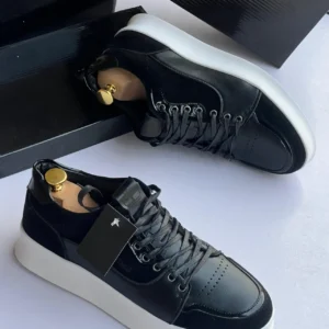 Smart Store Dual-Tone Rugged Sneakers – Durable Stylish Everyday Footwear