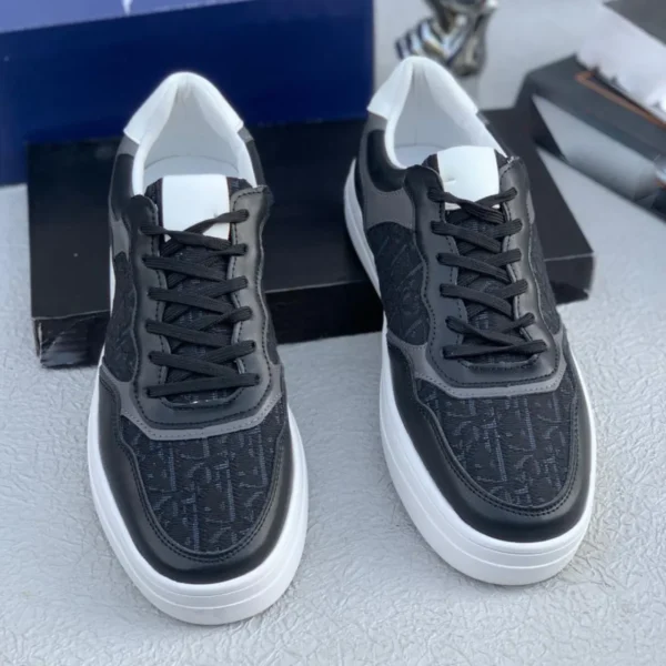 Smart Store Oblique-Style Premium Sneakers – Elegant Casual Everyday Footwear