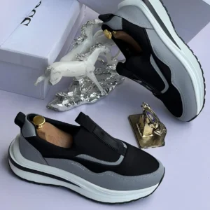 Smart Store Premium Sleek Black Sneakers – Elegant Everyday Casual Footwear