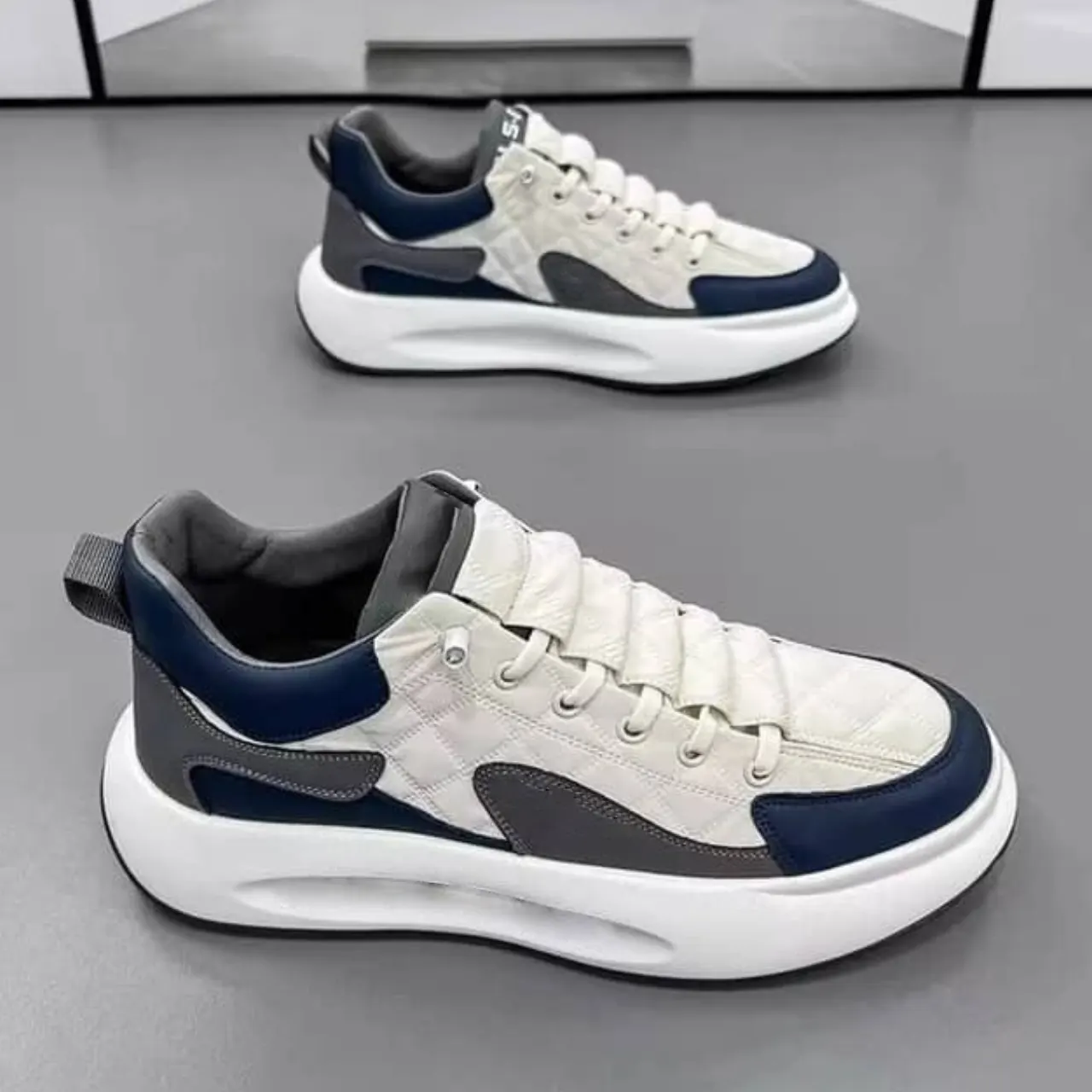 Smart Store Tri-Colour Men’s Fashion Sneakers – Versatile Casual Everyday Footwear