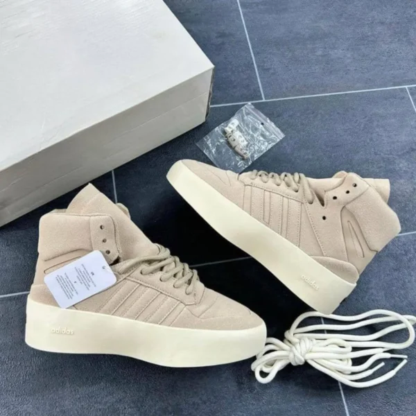 Smart Store Tri-Tone Luxe Casual Sneakers – Premium Everyday Footwear