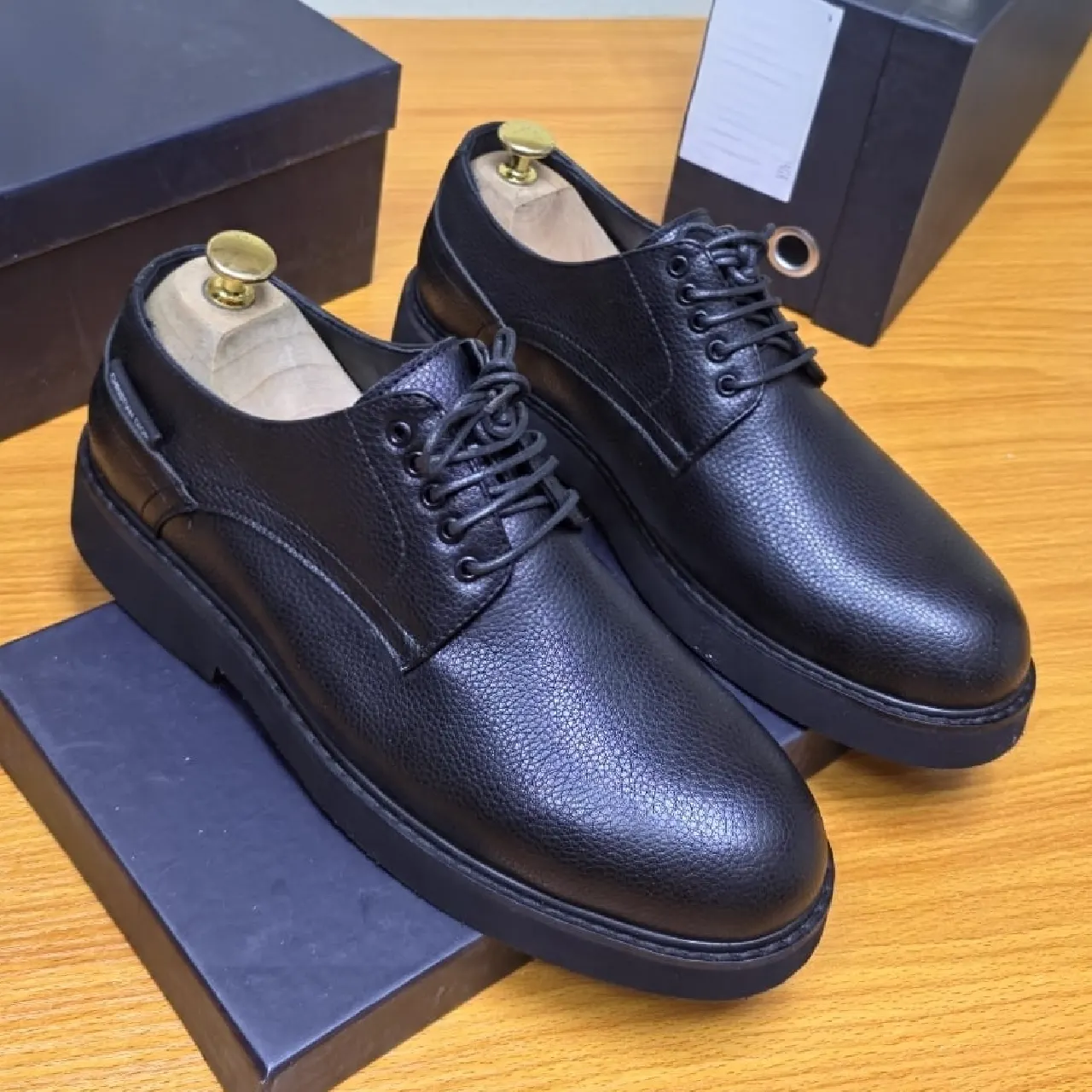 Smart Store Bold Lace-up Mens Shoes