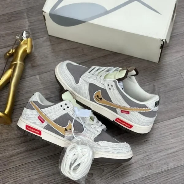 Smart Store White Walkabout Sneakers